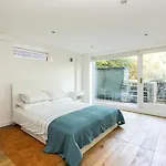 Fantastic 3 Bedroom Flat West Hampstead