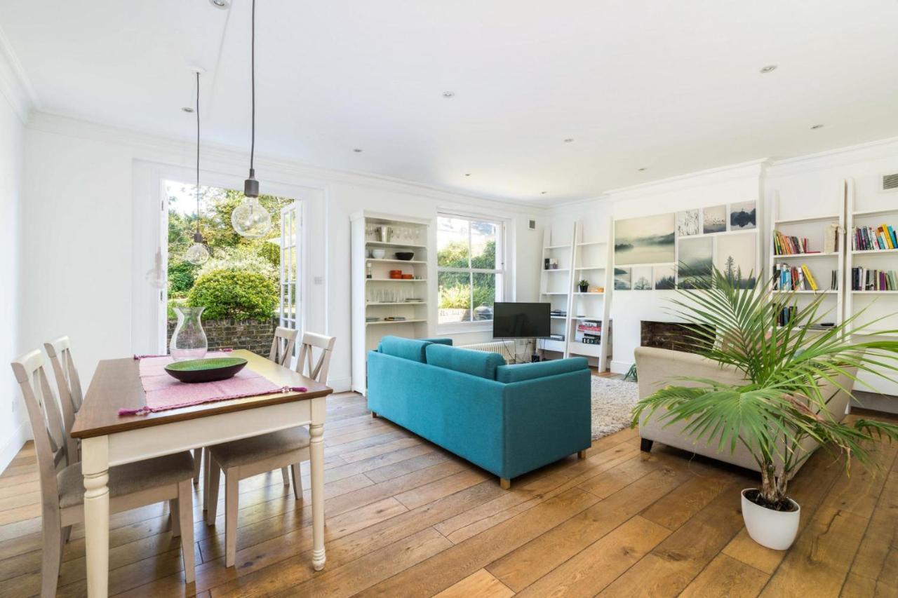 Fantastic 3 Bedroom Flat West Hampstead Holiday home *